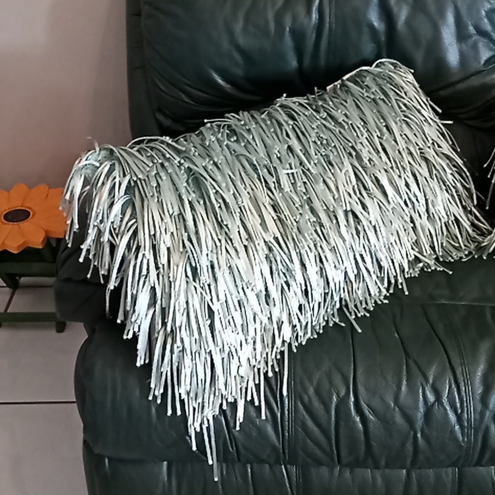 425 South Los Angeles Rectangular Fringe Pillows. Set Of 2. Teal. 28"x14". Great - Picture 2 of 13
